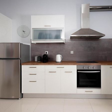 Twin Lofts Ταξιαρχών, A Kalamatastay Property Kültér fotó